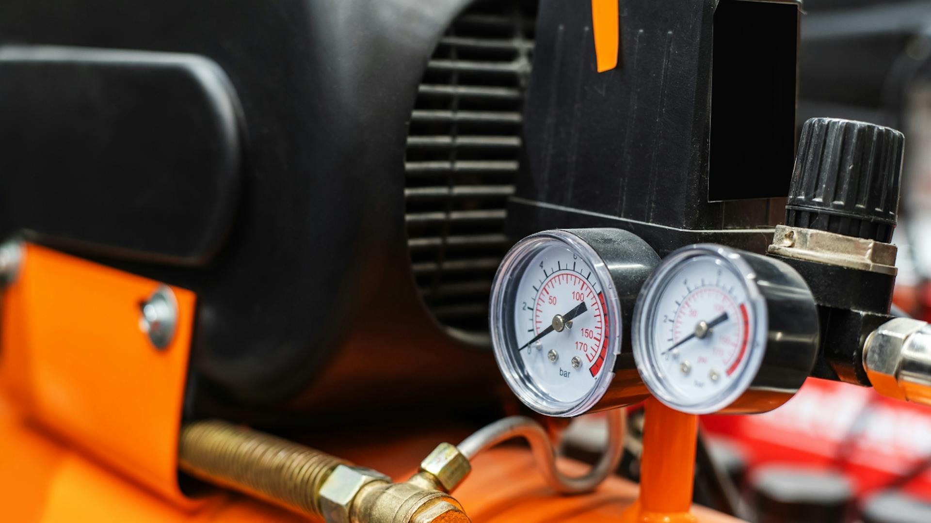 Druckanzeige eines Kompressors.