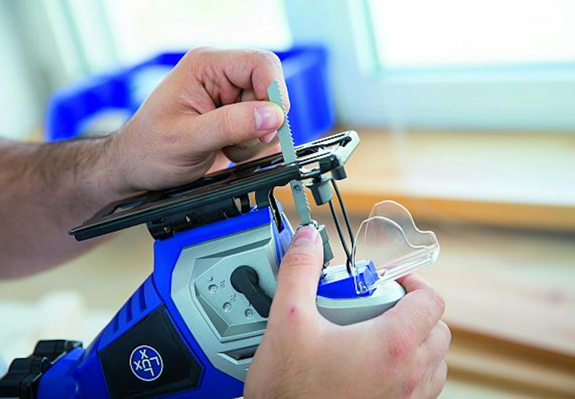 Sostituire la lama nel seghetto alternativo