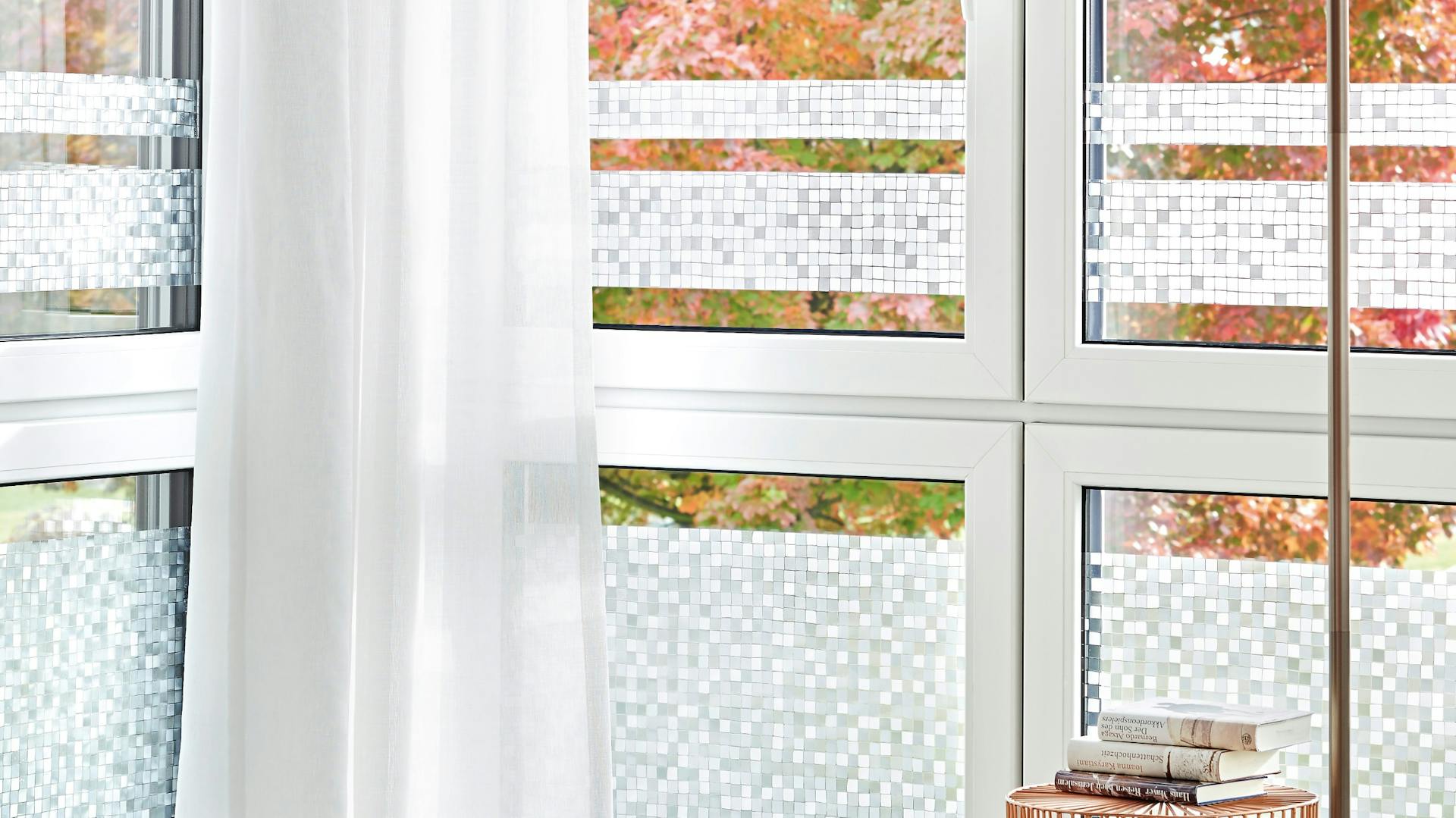 Fensterfolie anbringen – Anleitung mit Video | OBI