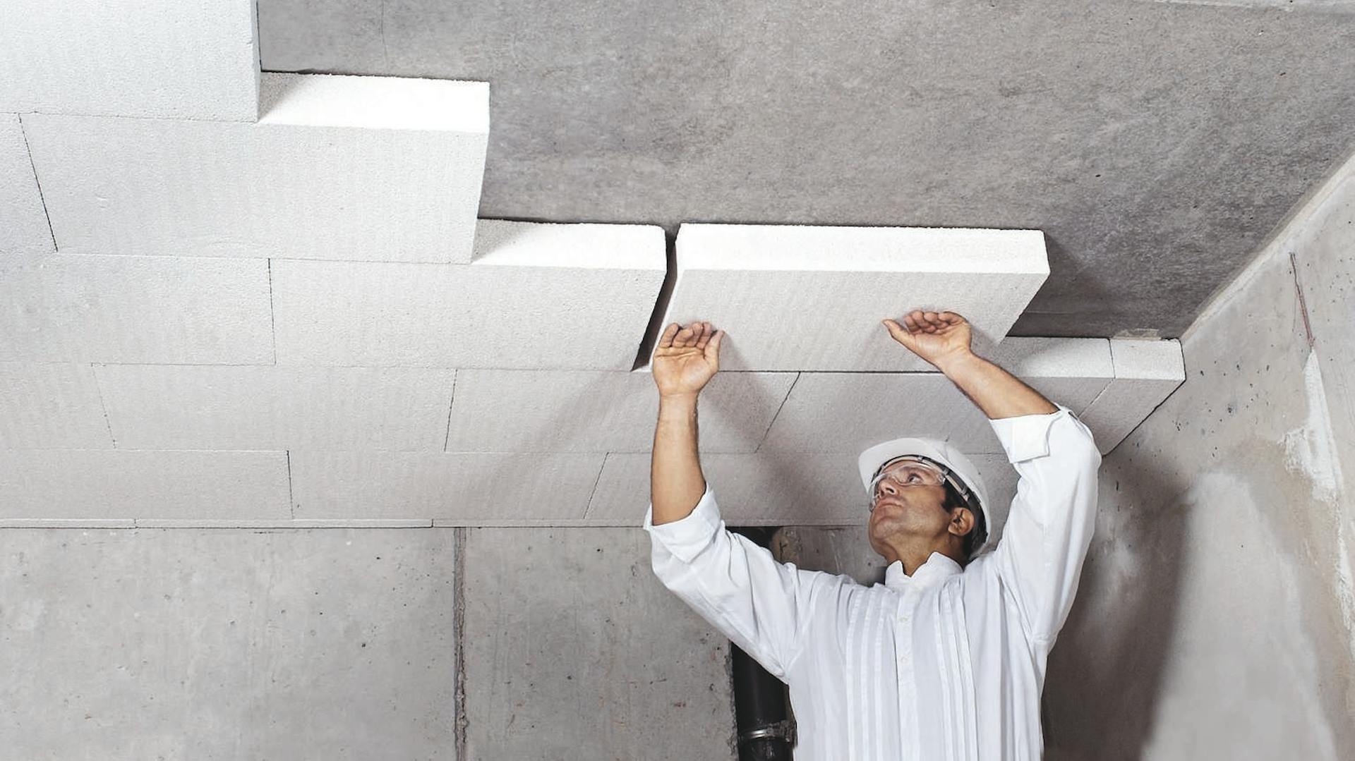 Kellerdecke wird gedämmt.