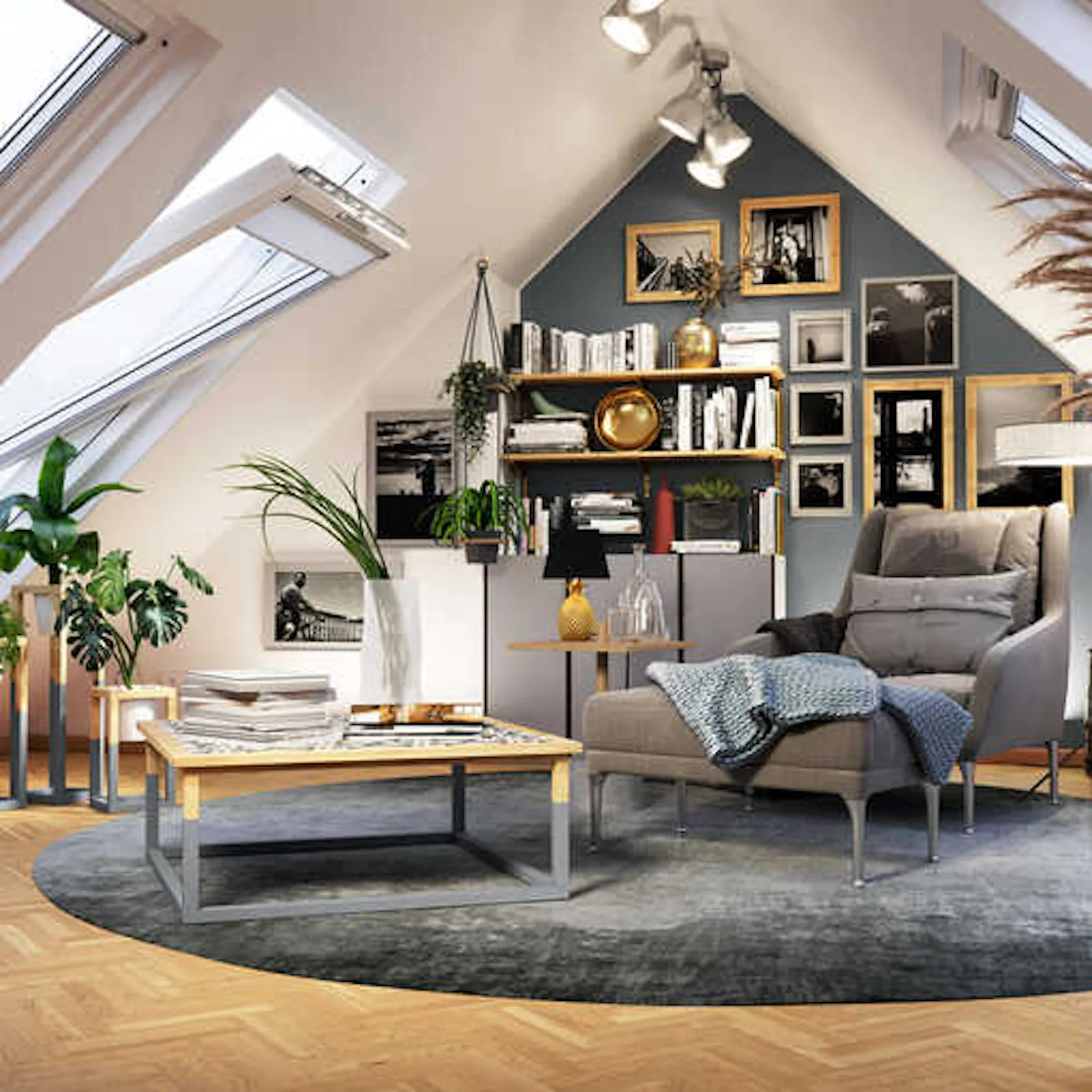 Ein heller Dachboden mit Dachschrägen auf beiden Seite, wo mittig im Raum ein großer runder Teppich liegt auf dem ein Sessel und ein Couchtisch darauf stehen.
