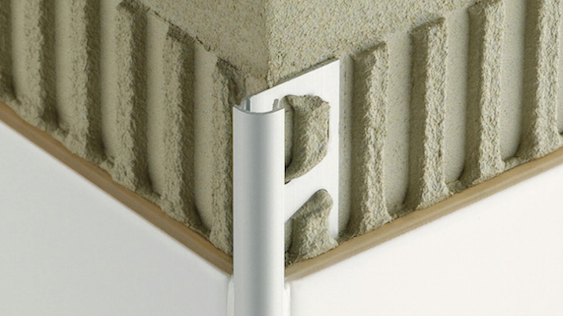 Fliesenschiene auf Kante