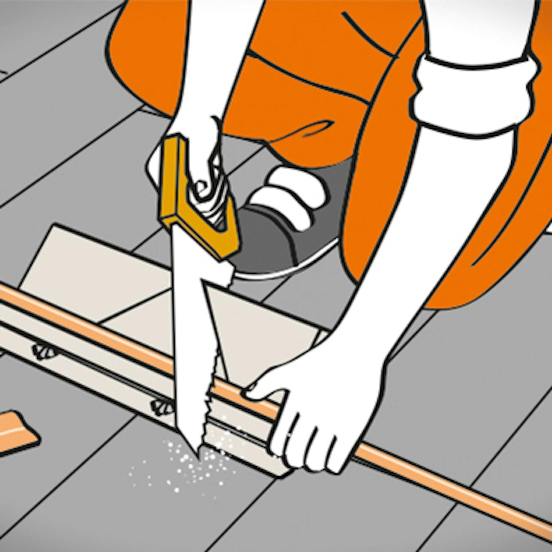 Jemand schneidet eine Sockelleiste mithilfe einer Fuchsschwanzsäge zu