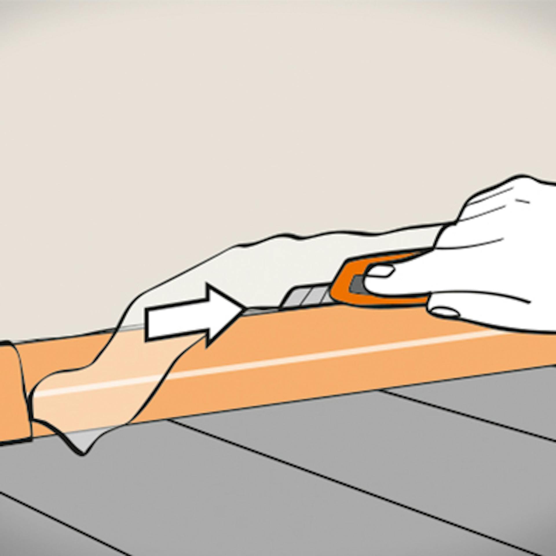 Jemand schneidet die überschüssige Unterlegfolie einer Sockelleiste ab