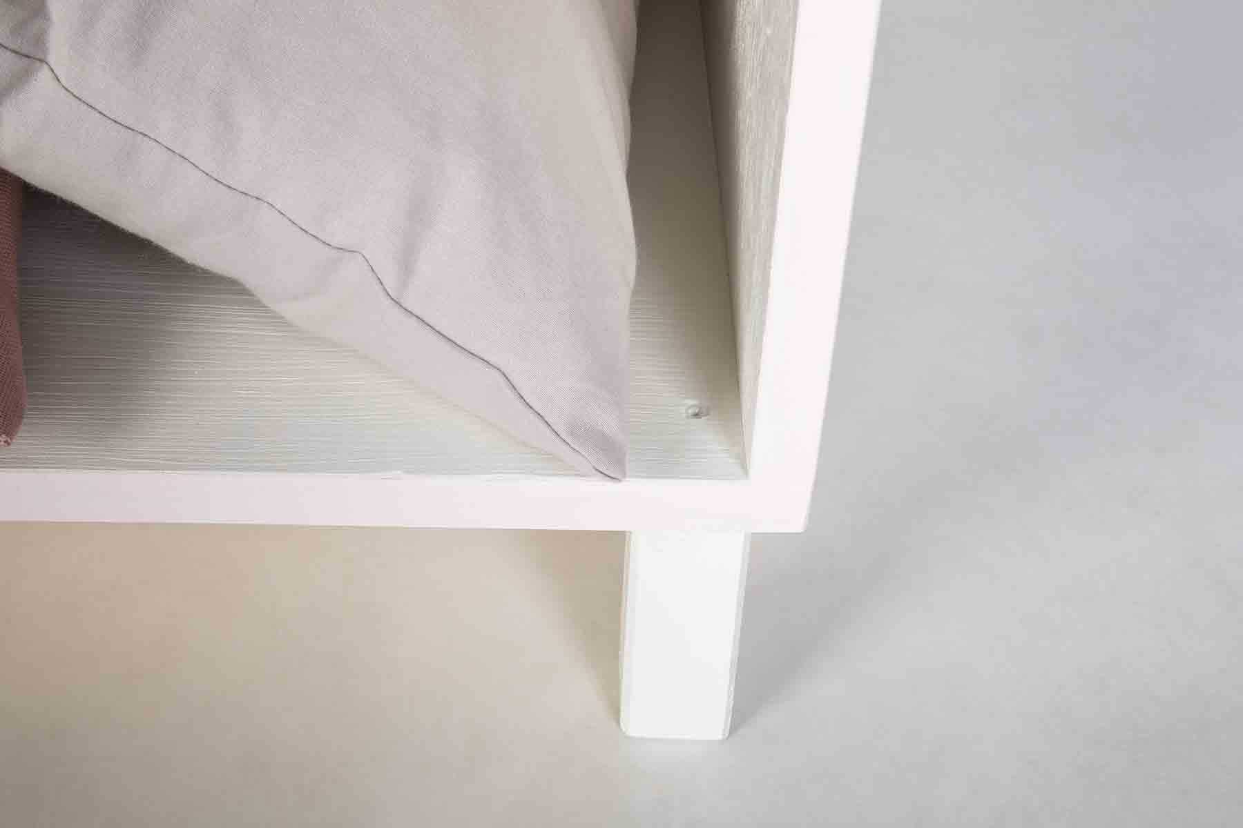 Detailansicht der unteren Ecke.