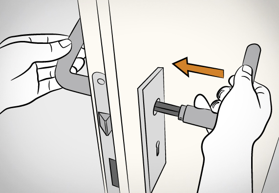  Montare gli infissi del telaio e la maniglia alla porta