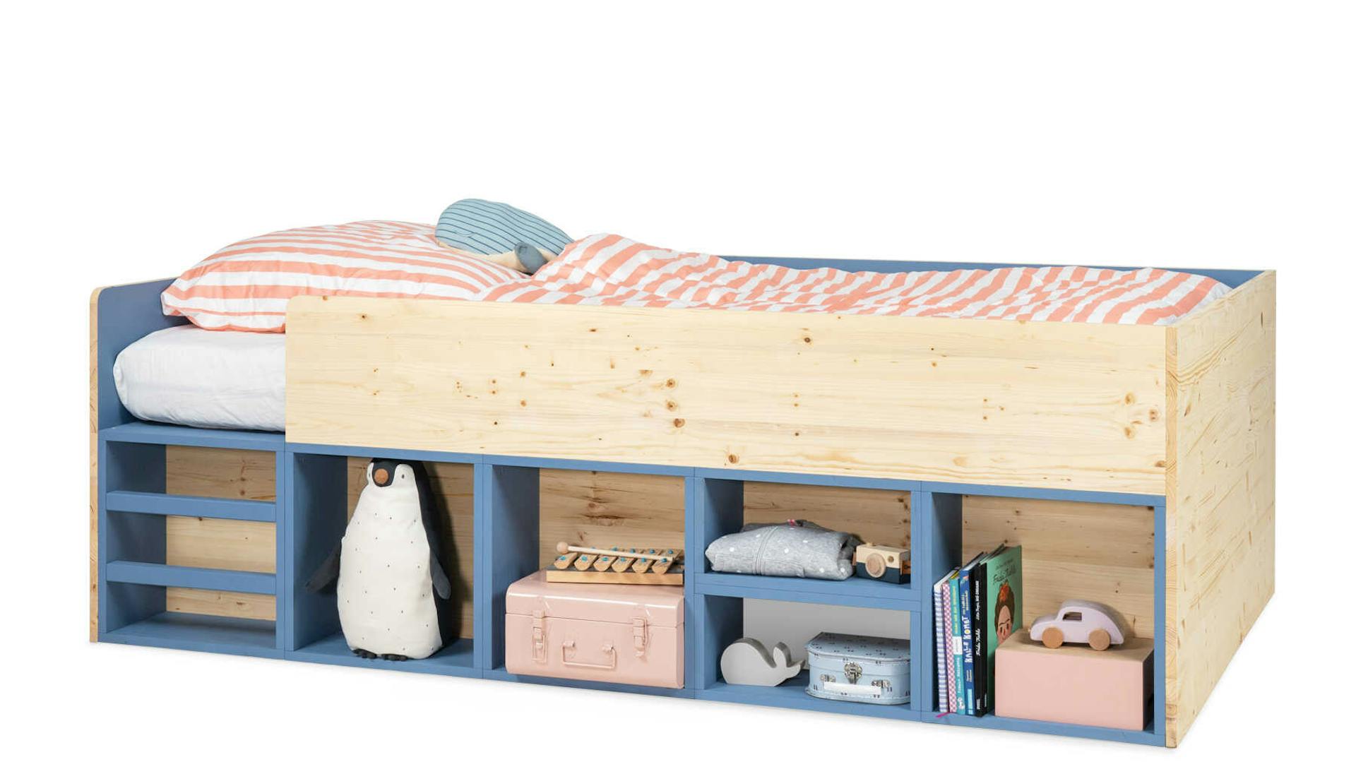 Seitliche Ansicht Kinderbett Max.