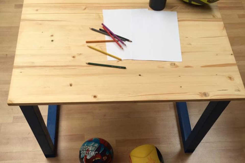 Kinderschreibtisch Lukas