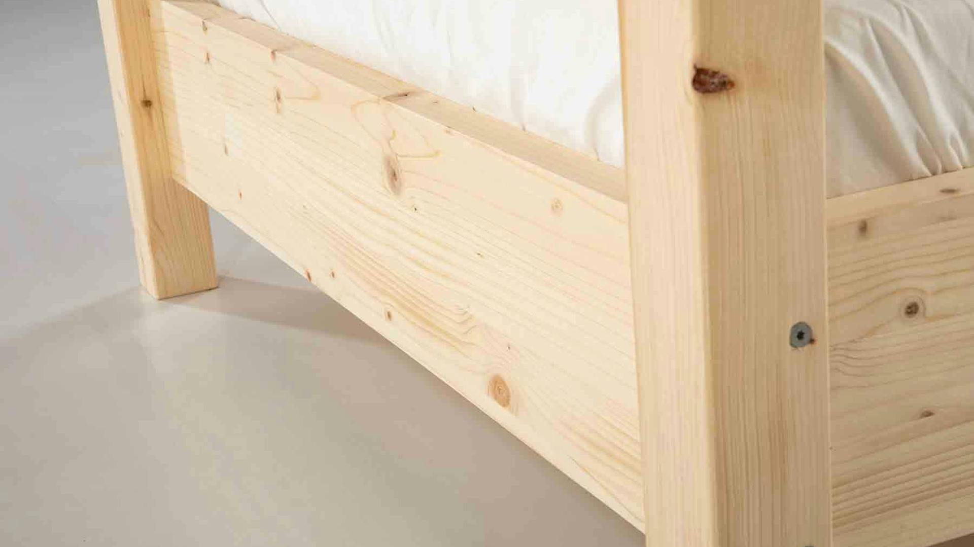 Ansicht auf Grundkonstruktion des Kinderbetts Moritz.