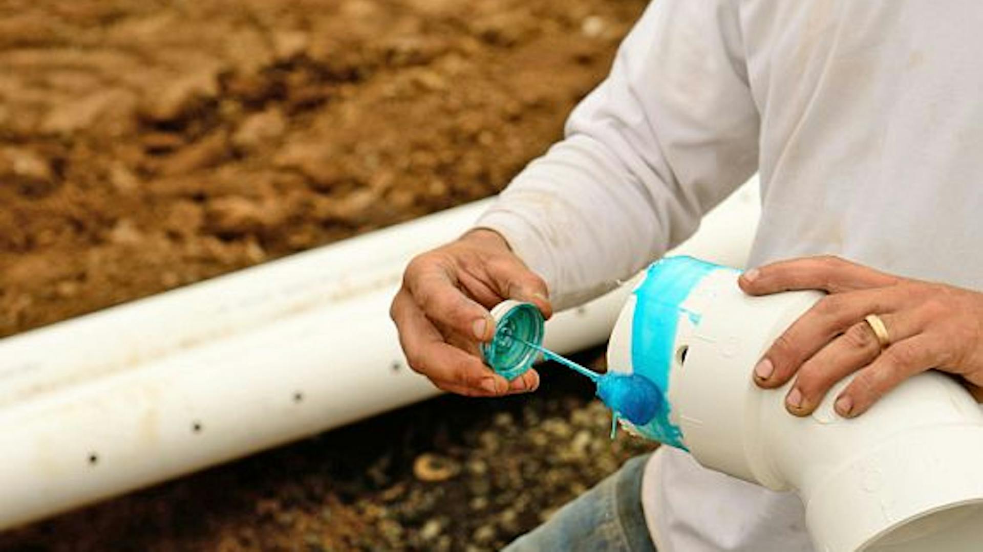 Kleber für jedes Material Kontaktkleber Kraftkleber Rohr Pinsel