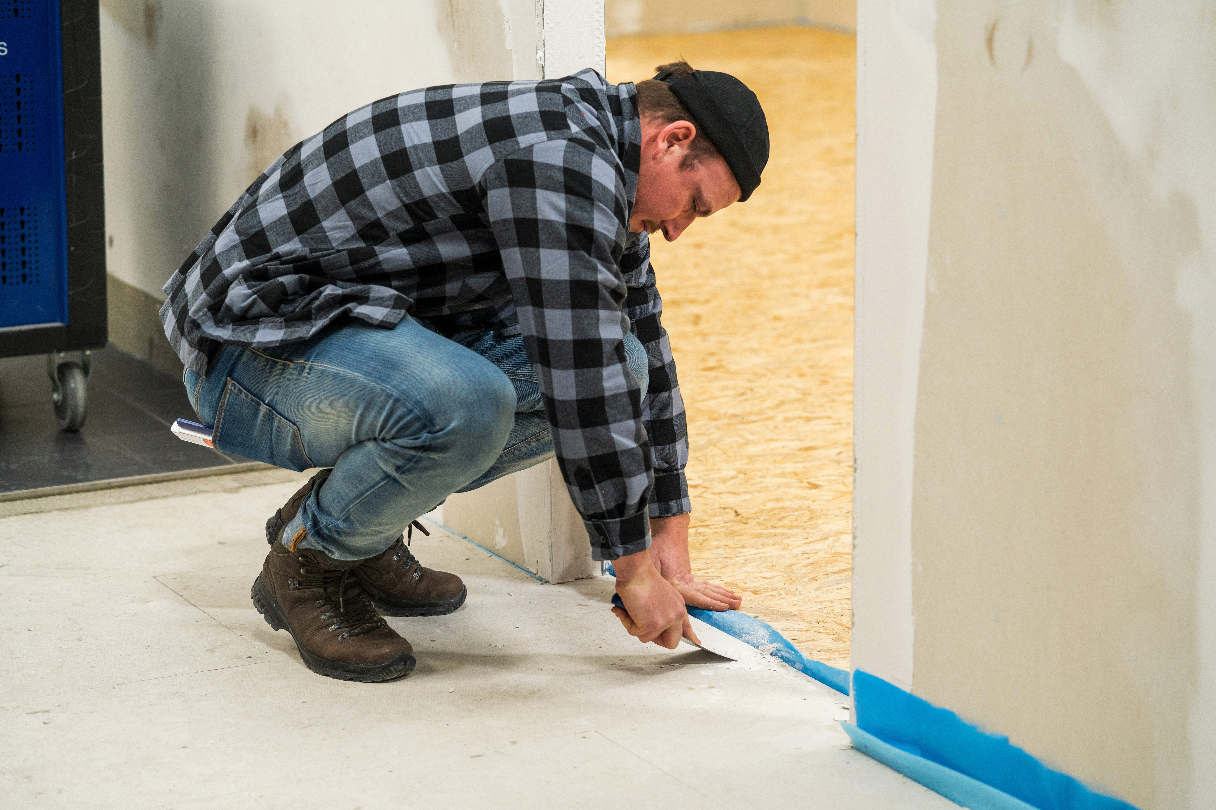 Laminat verlegen Anleitung mit Video OBI