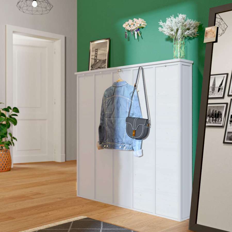 Weiße, schmale DIY-Konsole im Flur