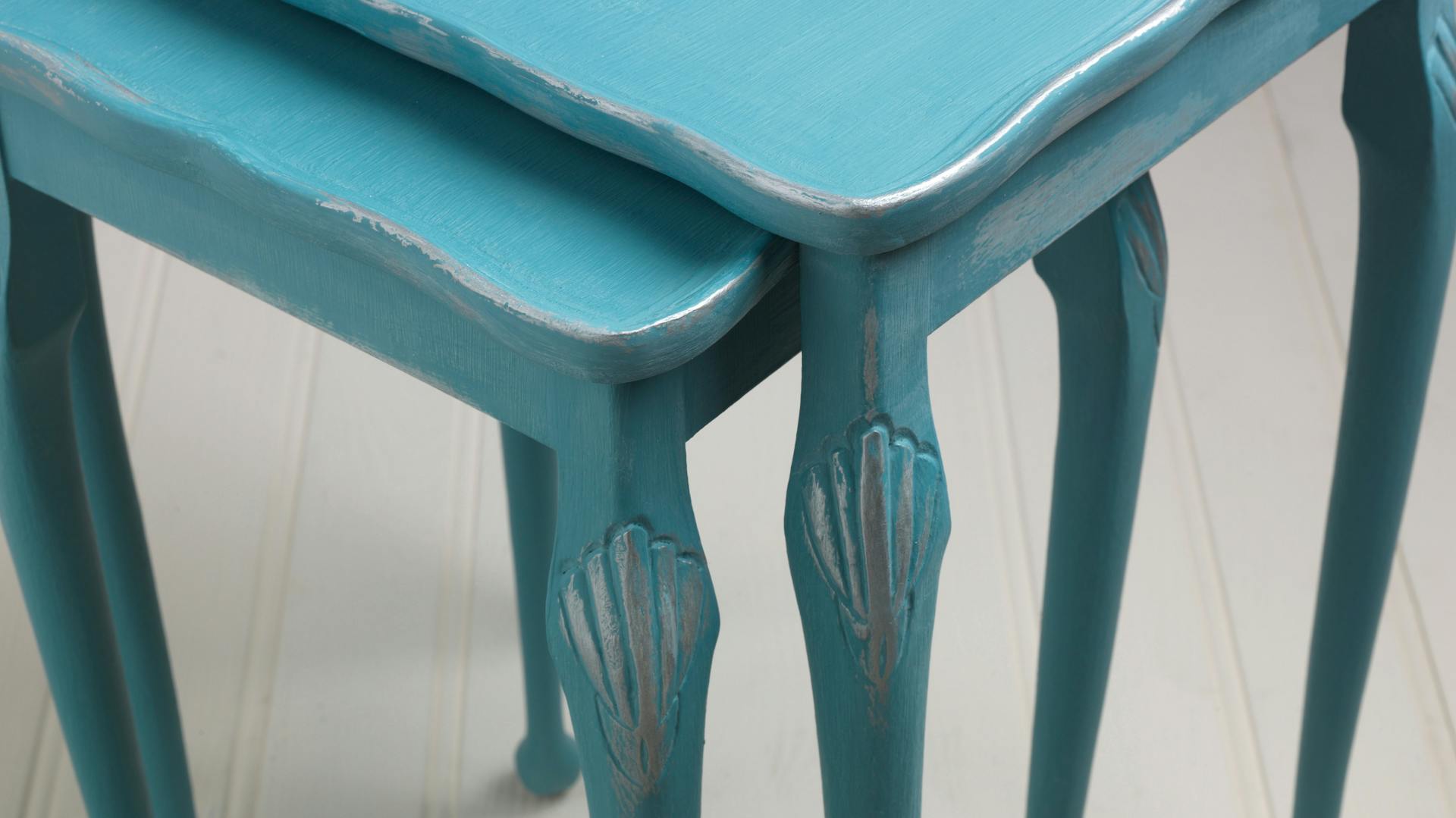 Tavolino da appoggio blu