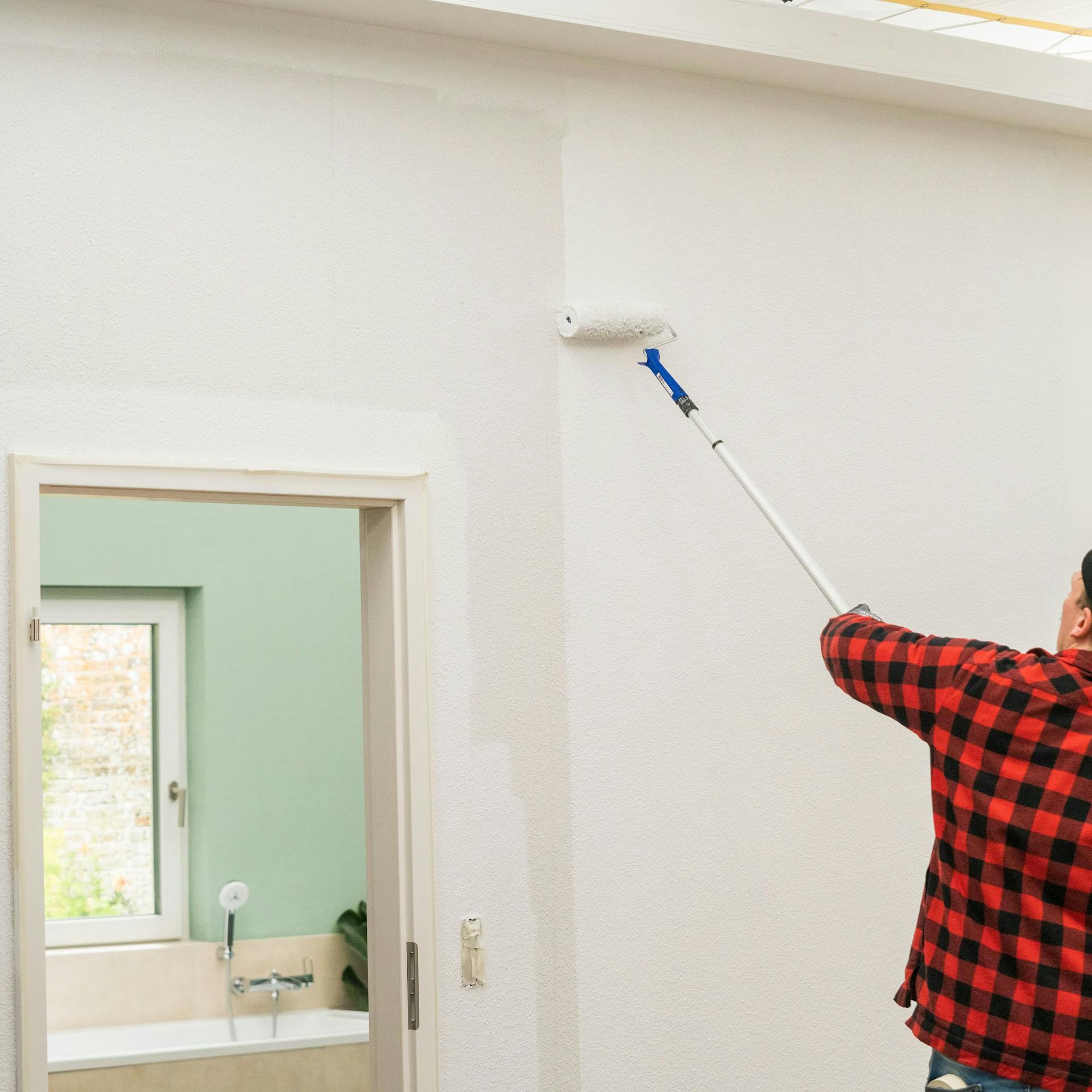 Raufaser tapezieren – Anleitung mit Video | OBI