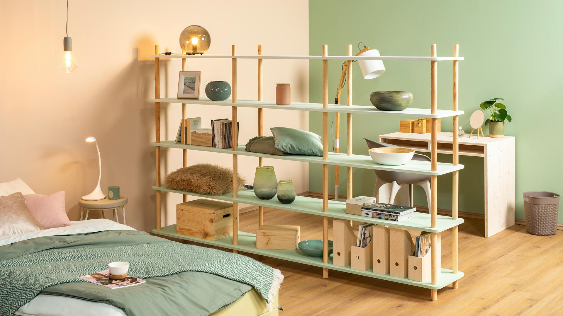 Regal als Raumtrenner verwenden.