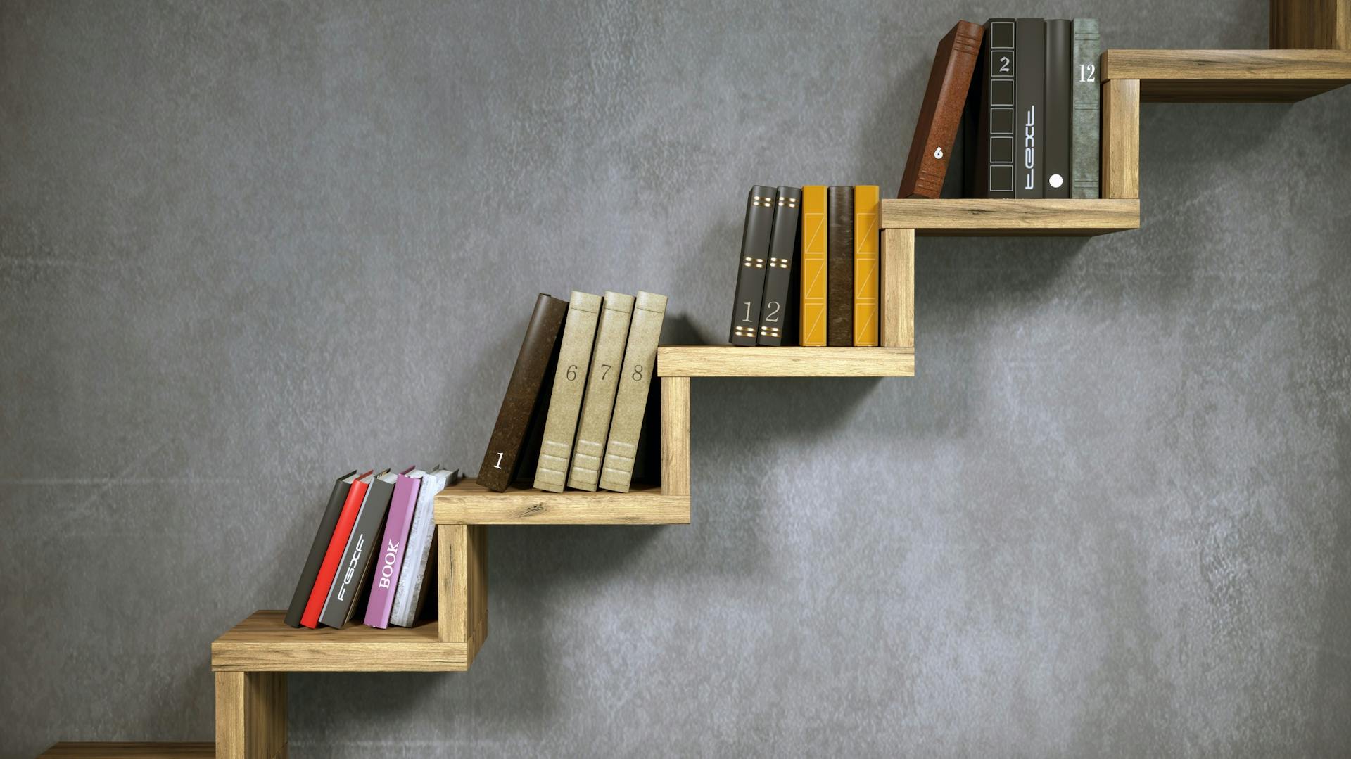 Bücherregal in Treppenform