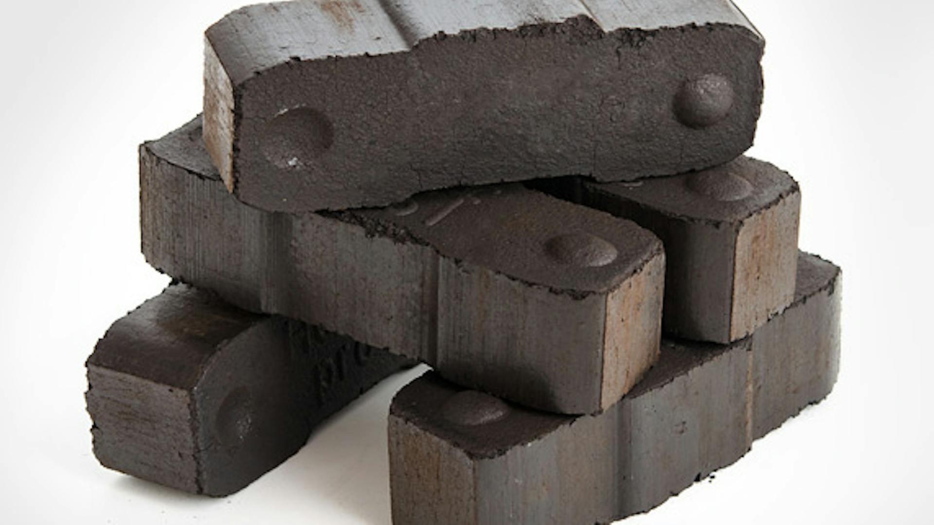 Detailansicht von Braunkohlebriketts