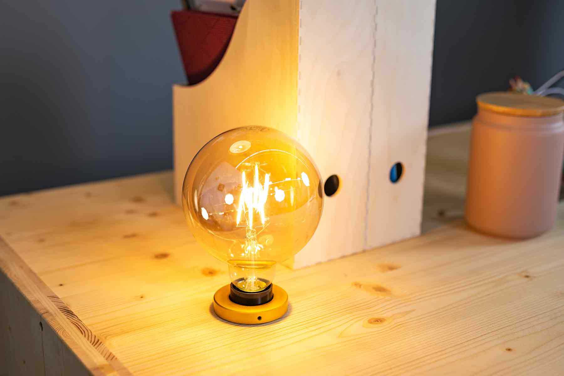 Detail Schreibtisch Otto