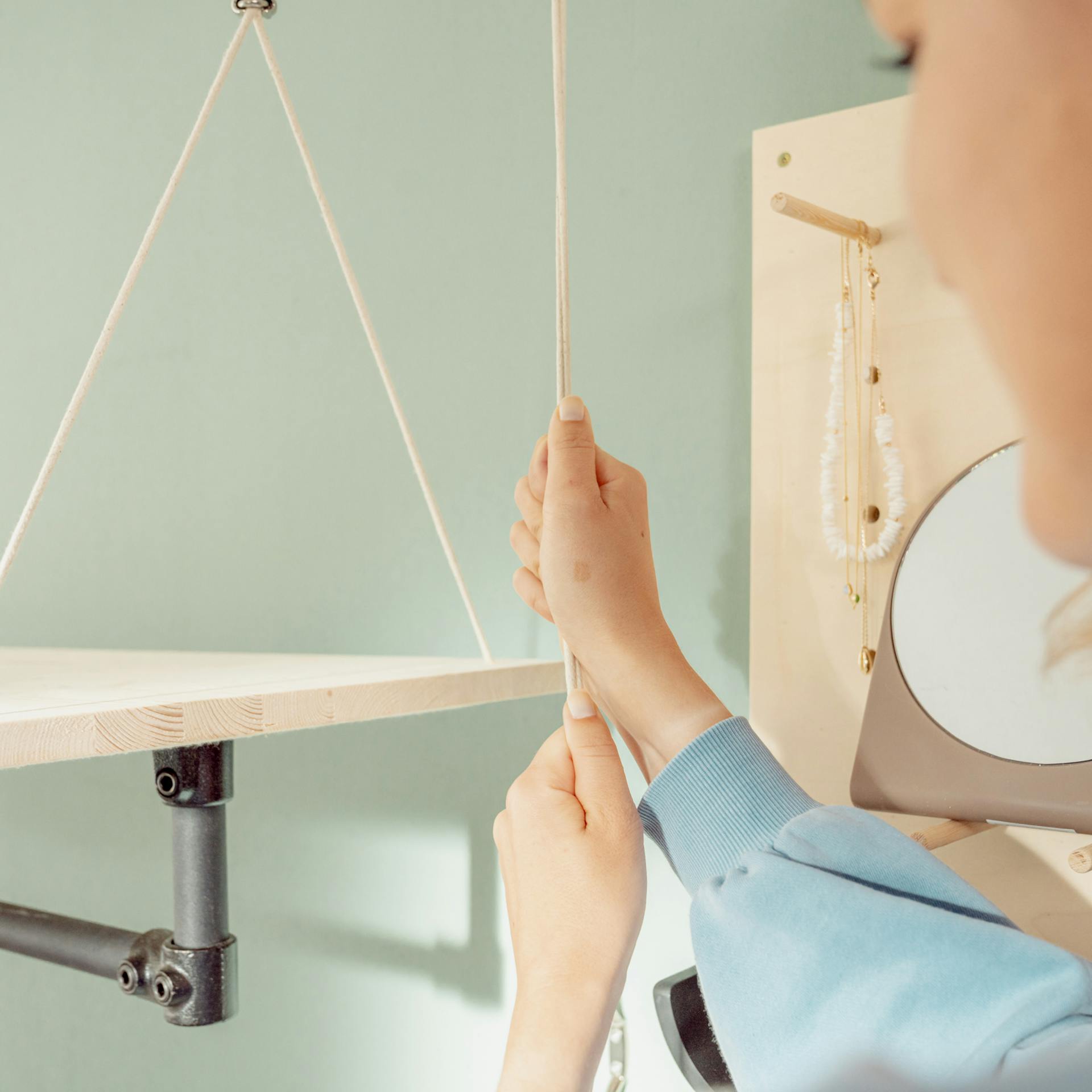 Seilzug-Kleiderstange hochziehen