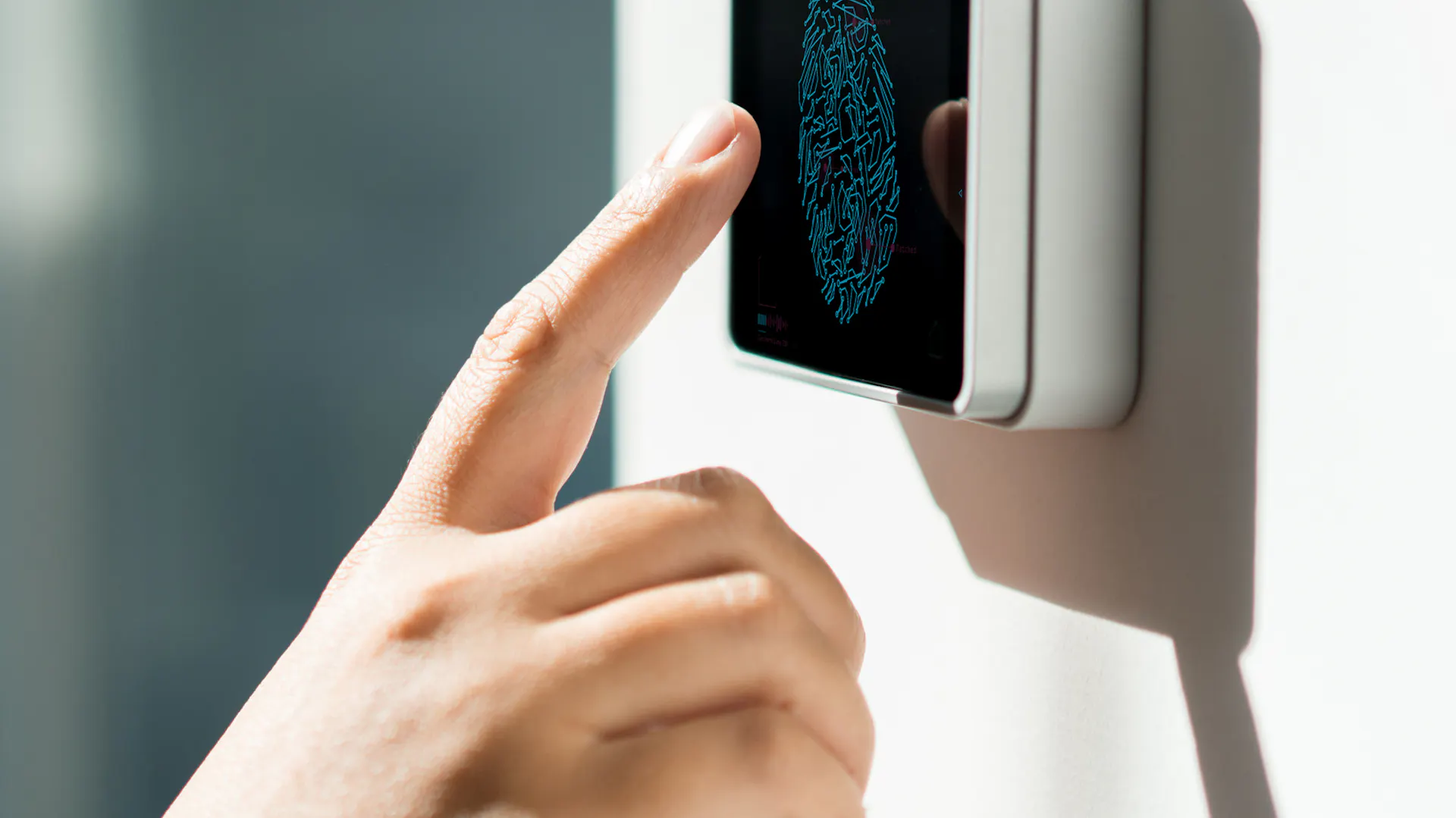 Smart Home Finderabdruckerkennung an der Tür