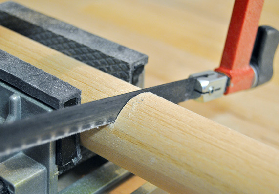 Rundstab wird zugesägt.