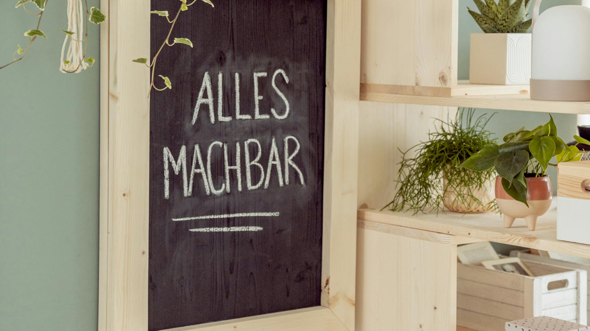 Klapptisch als Tafel im Tiny Room