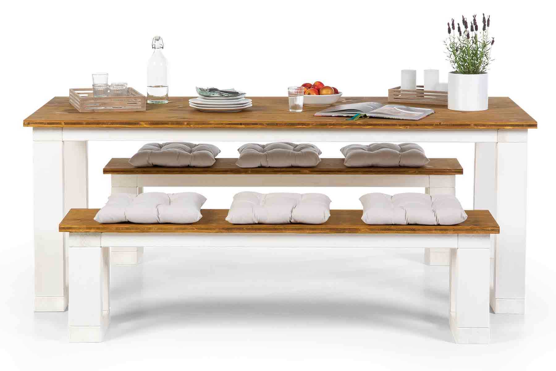 Bank Karl mit dem passenden Tisch