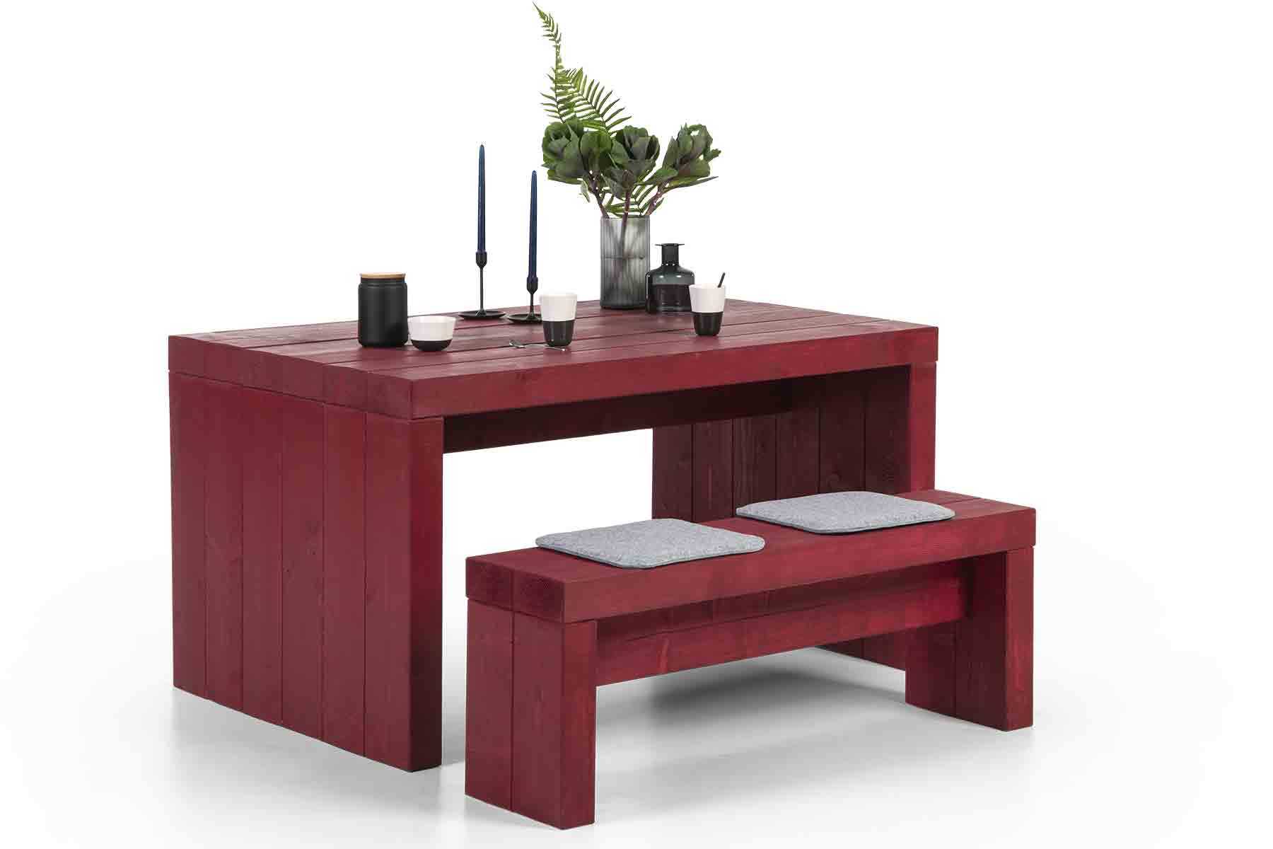 Tisch Bruno kleine Variante für zwei Sitzplätze in rot.