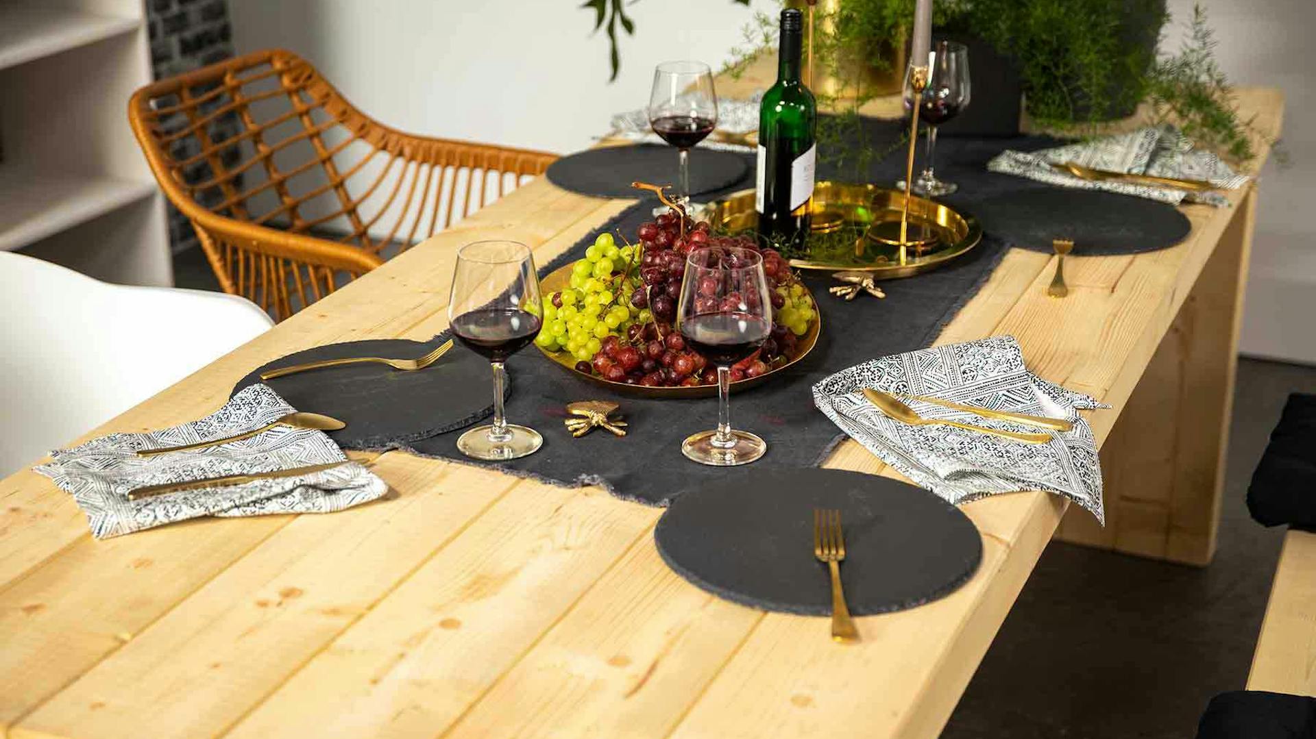 Tisch Bruno Schrägansicht Detailaufnahme