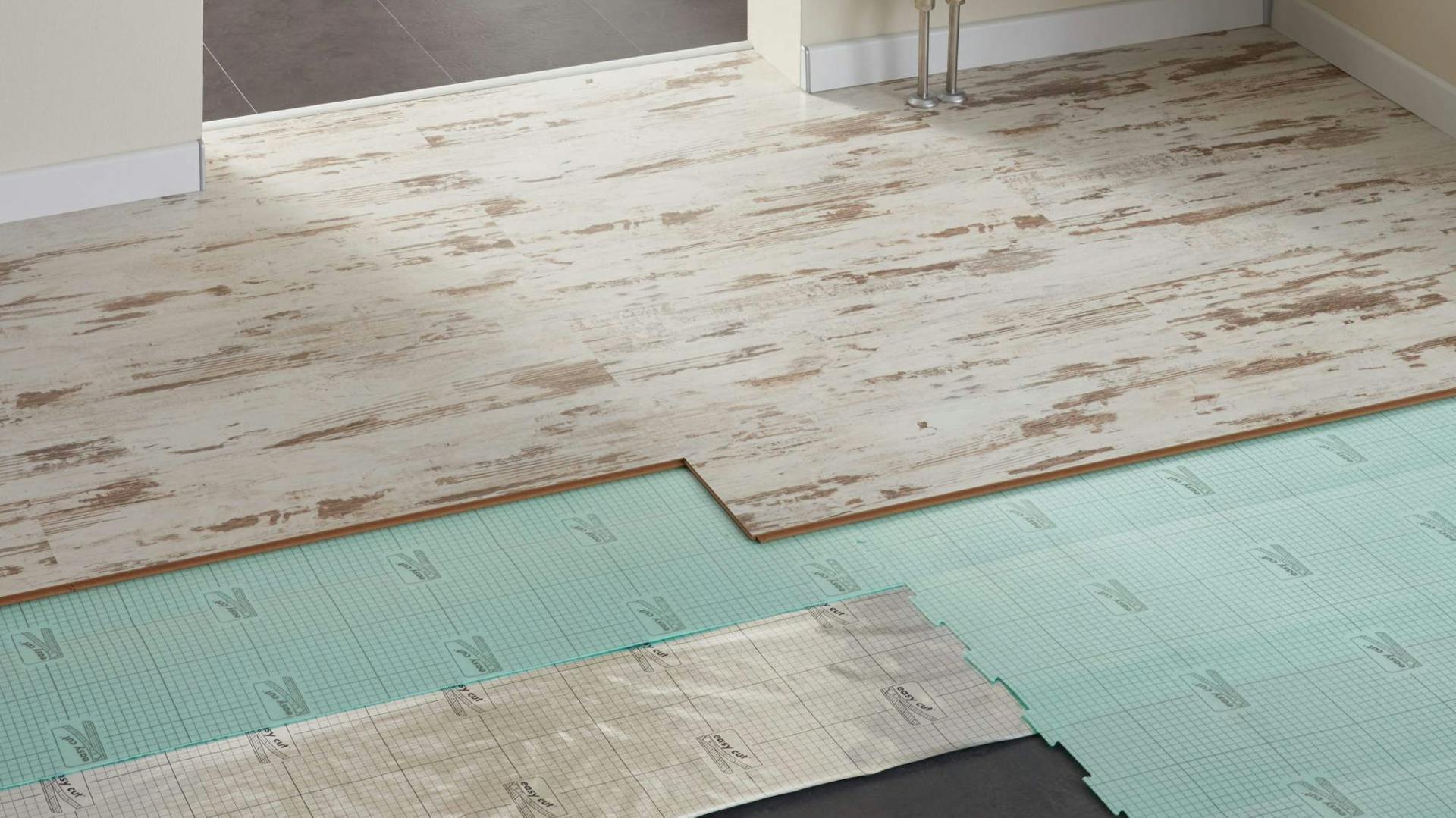 Laminatunterlage sorgt für Trittschalldämmung, auf der das Laminat verlegt wird.