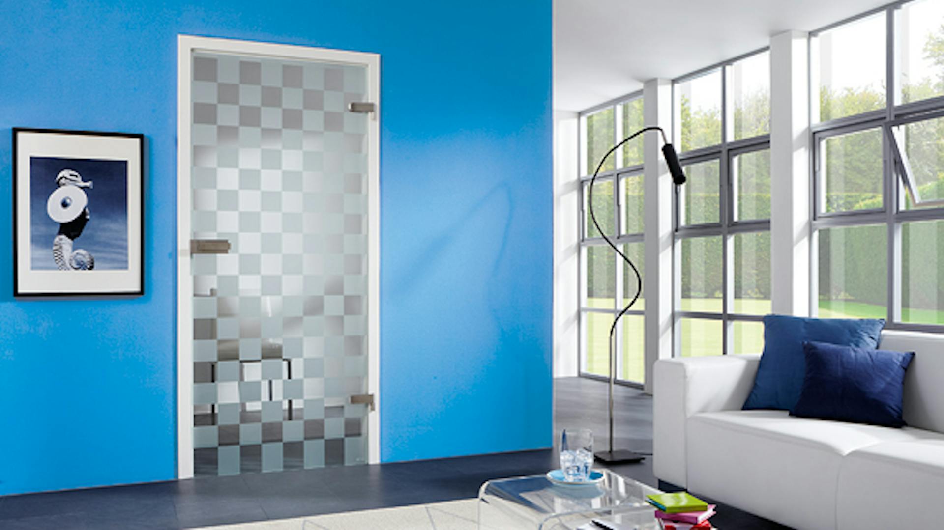 Wohnraum mit Glastür