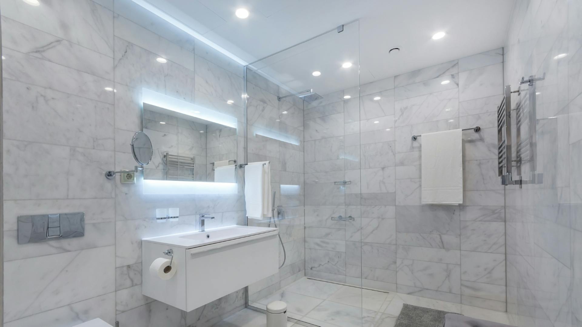 Badezimmer Deckenbeleuchtung: Inspiration & Tipps