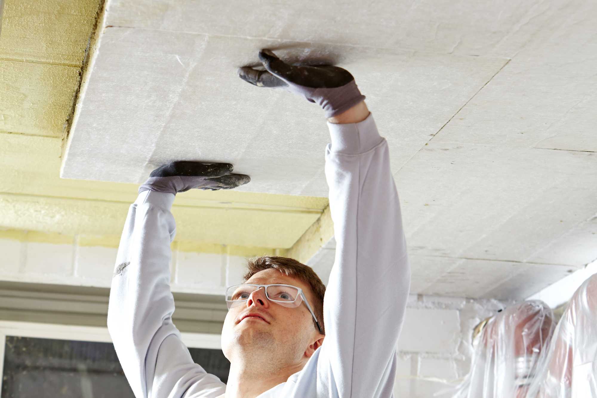 Izolácia stropu v pivnici