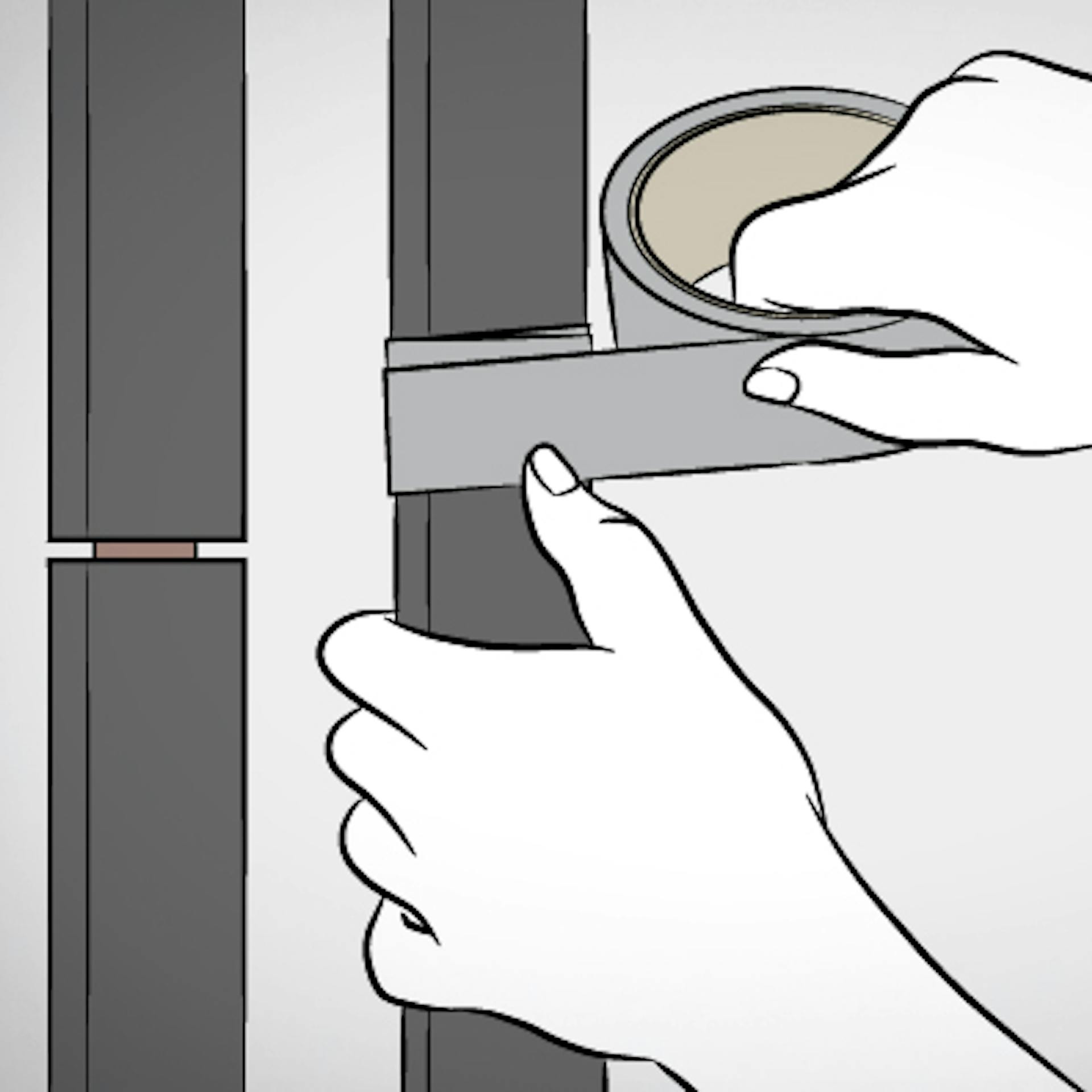 Hände kleben Isolierband um Rohr mit Dämmmaterial.