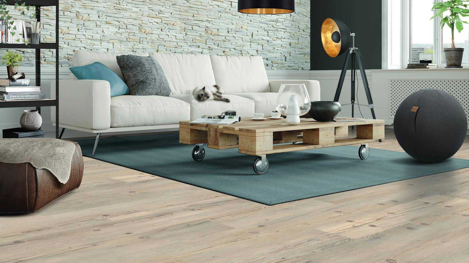 Obývačka s drevenou podlahou