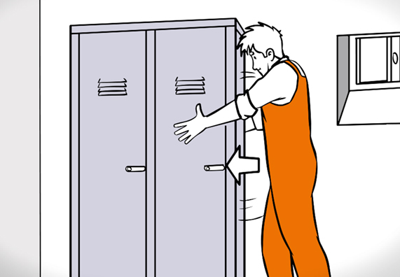 Schrank von Wand abrücken