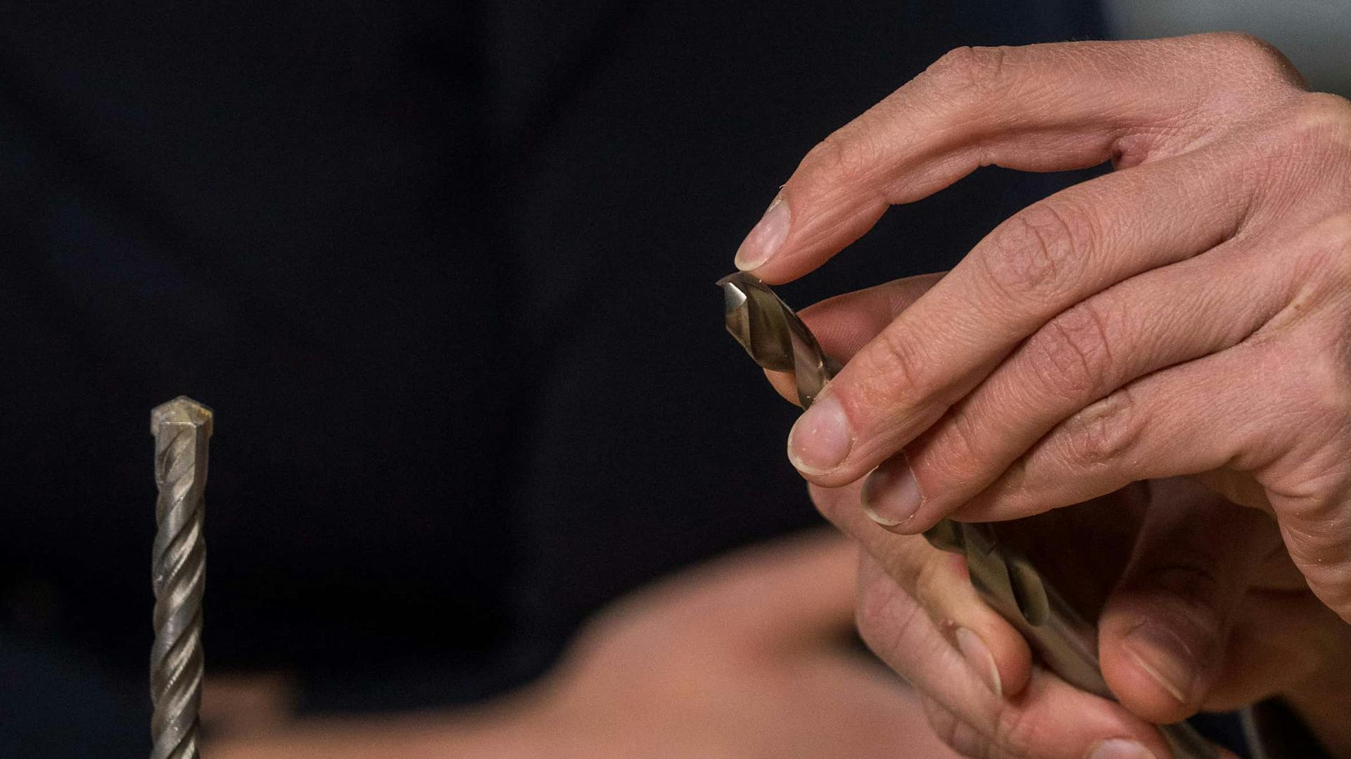 Nahaufnahme eines Metallbohrers