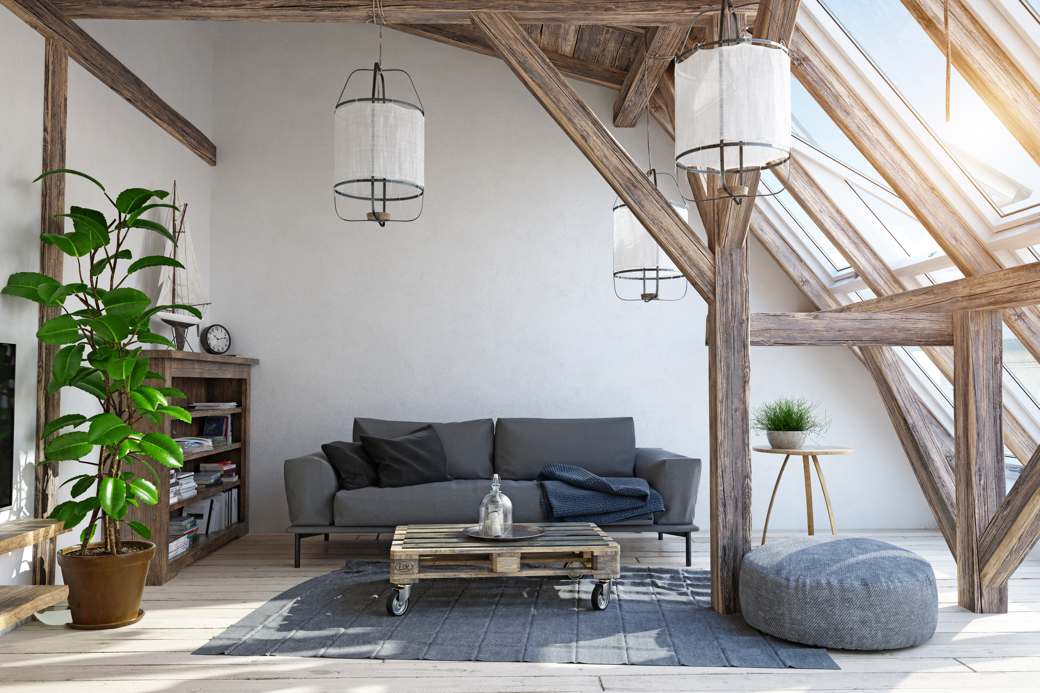 Moderne Wohnung mit Dachbalken.