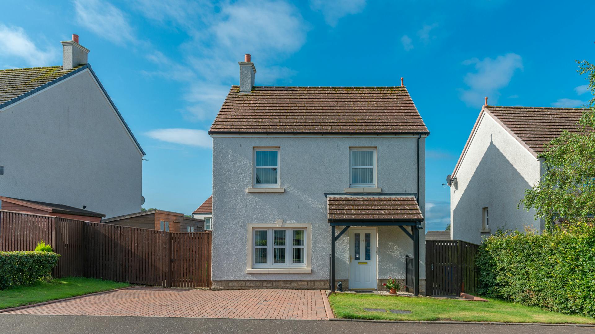 Haus mit verputzter Fassade