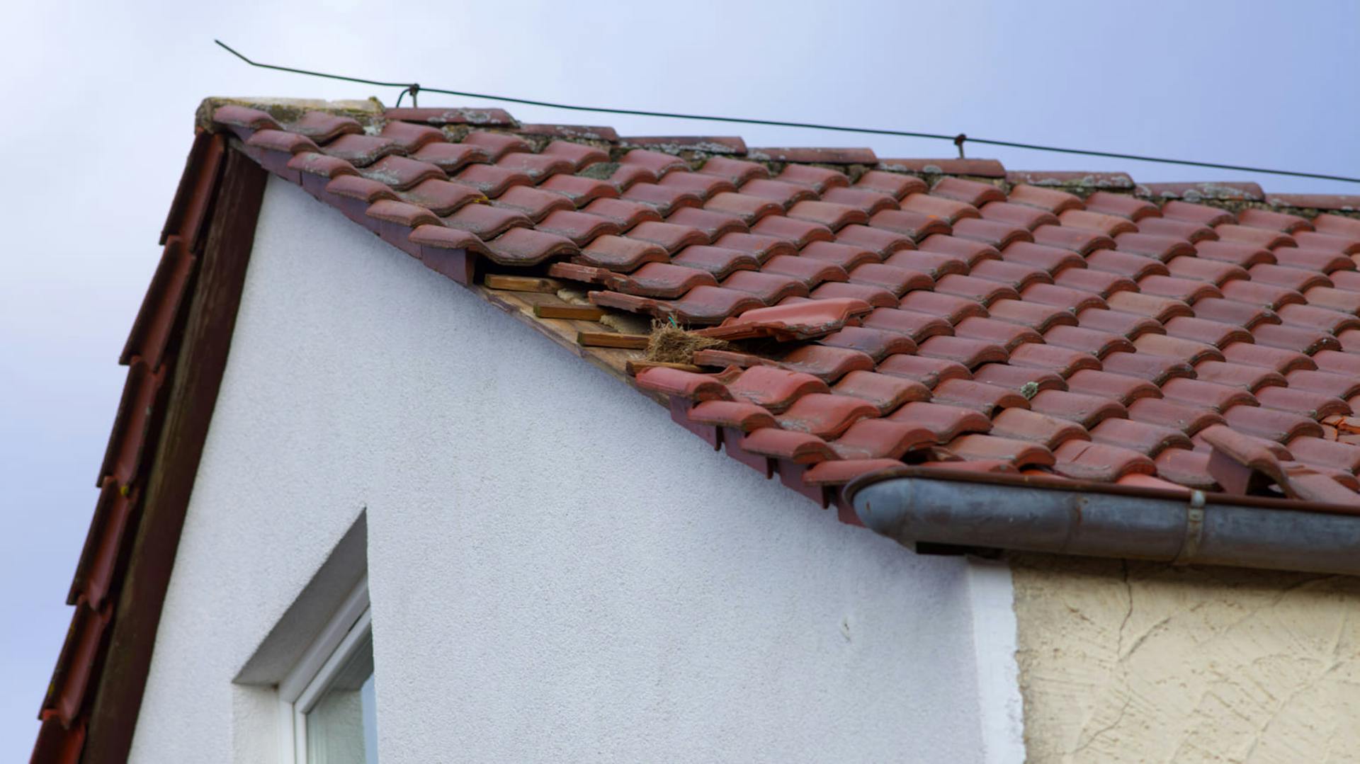 Beschädigtes Dach
