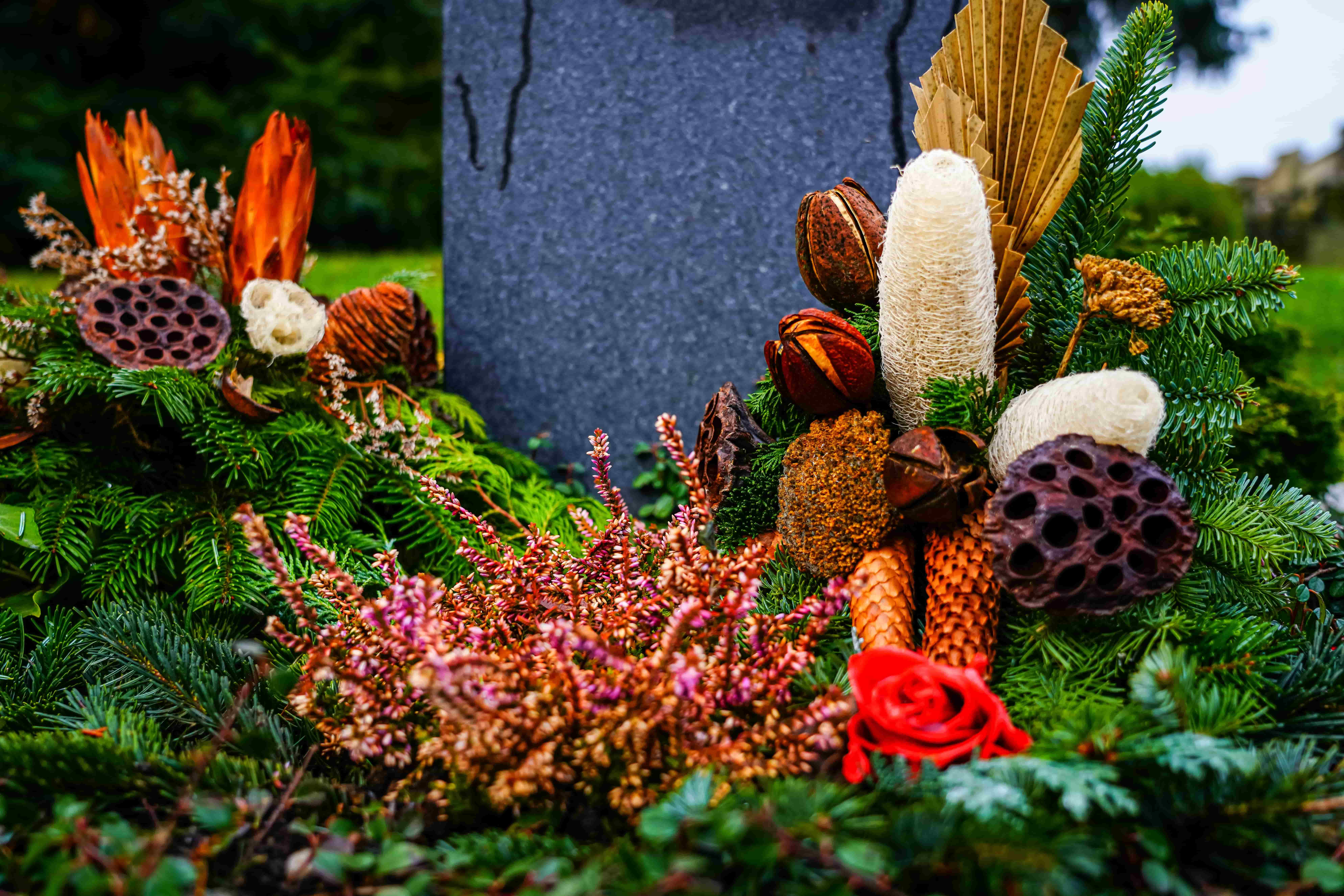 Podzimní hrobové dekorace