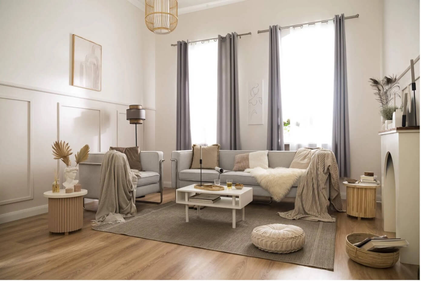 Wnętrze w stylu BOHO z eleganckim wykończeniem.