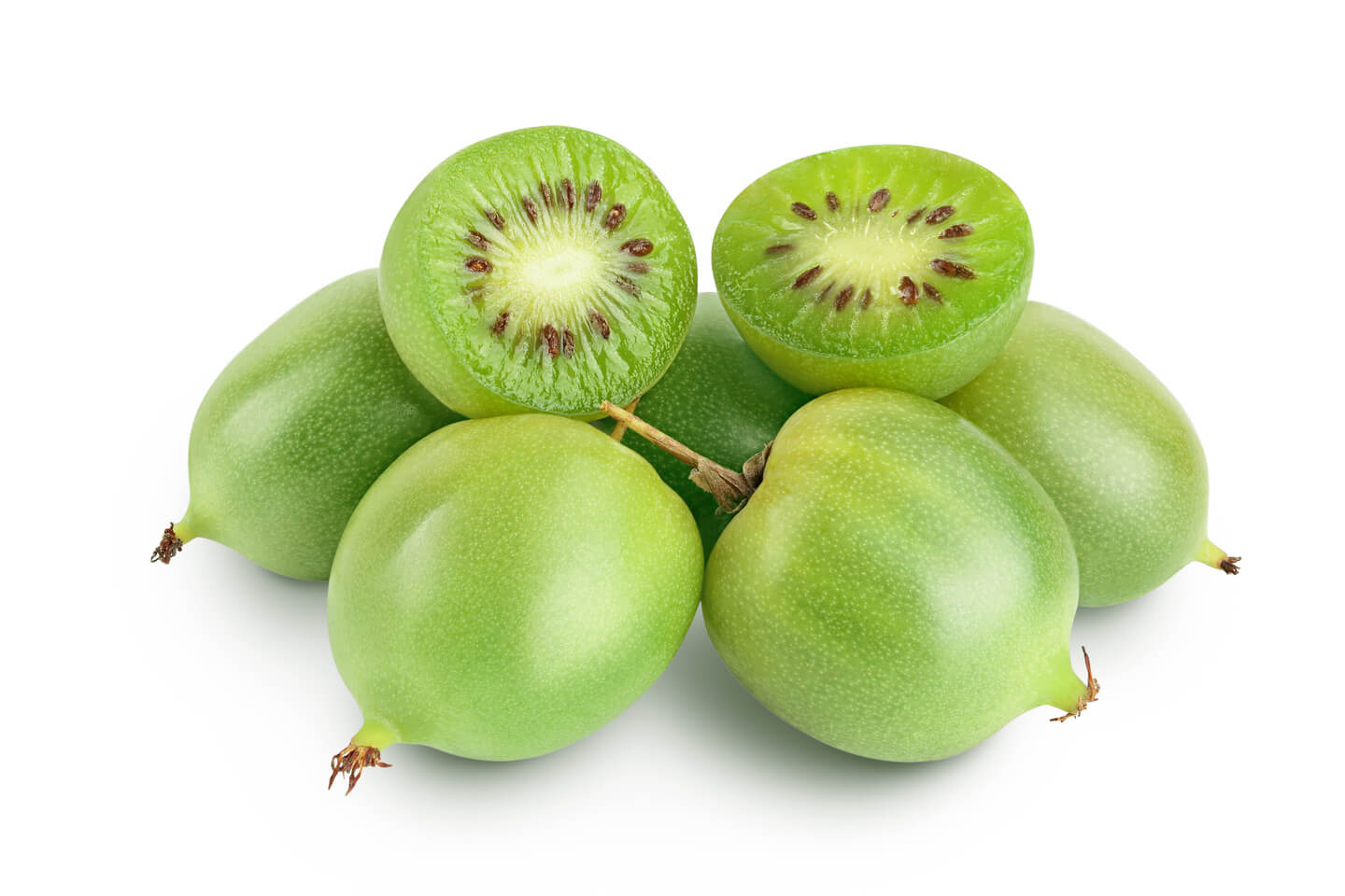 Zbliżenie na owoce minikiwi.