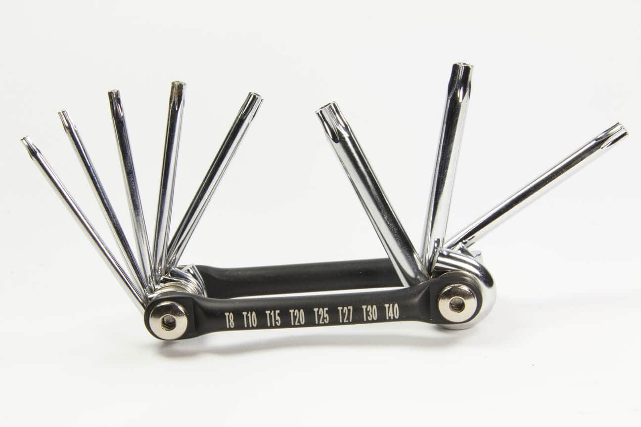 Ręczne klucze torx spięte w podręczny zestaw, który zmieści się do kieszeni