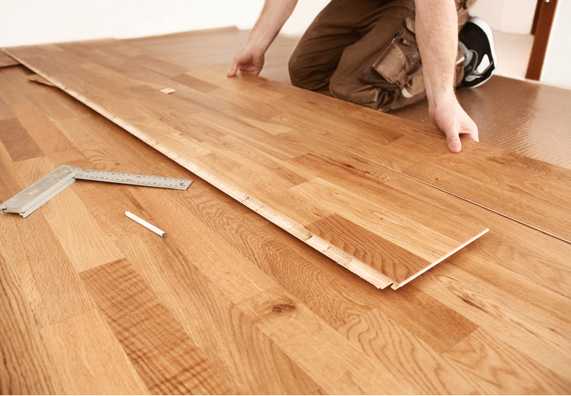 Czym kierować się w wyborze paneli podłogowych? | OBI