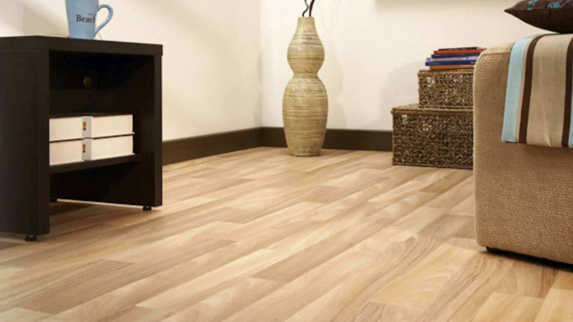 Układanie wykładziny PCV krok po kroku, zdjęcia | OBI