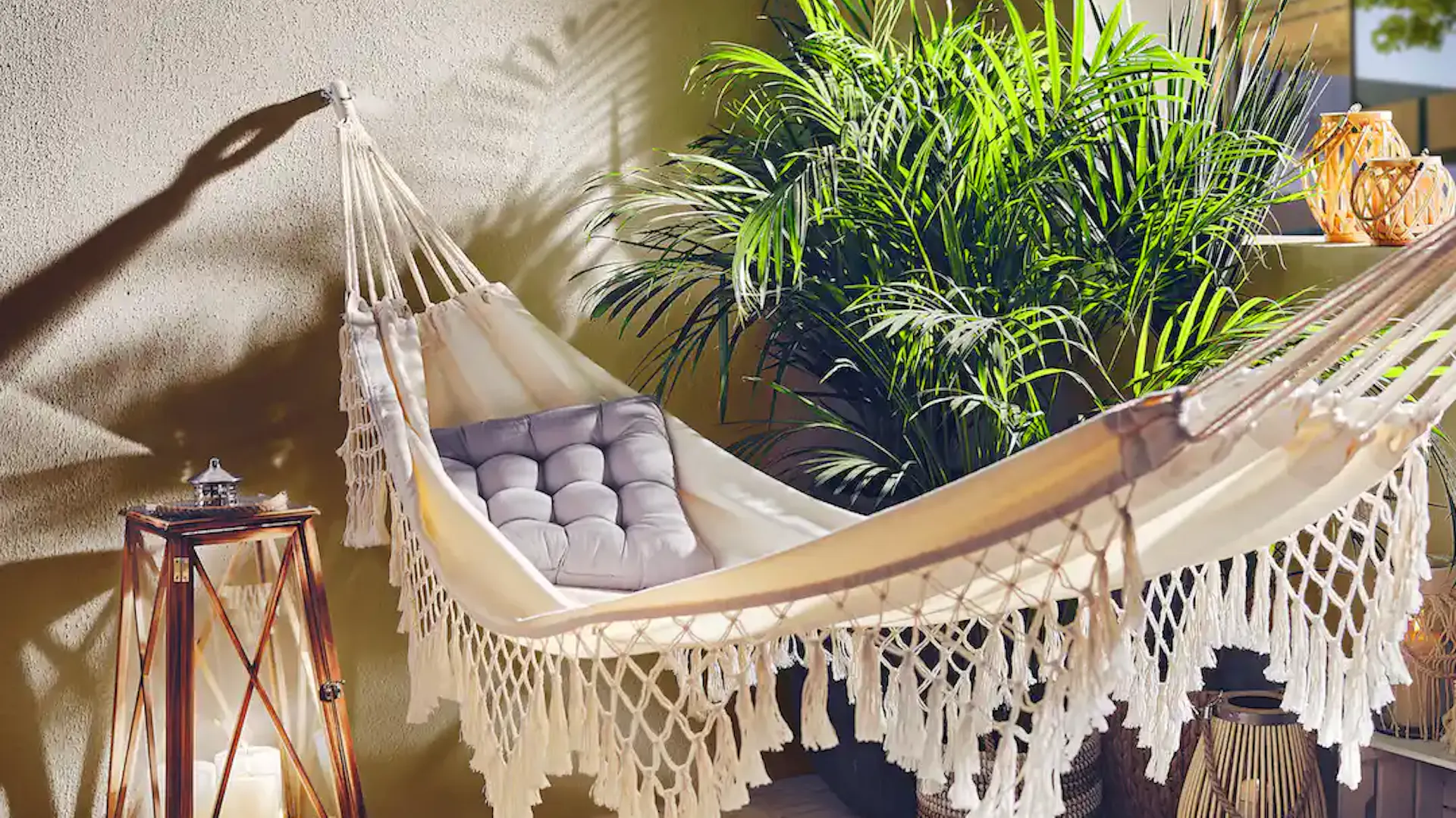 Mały balkon w stylu desert flower