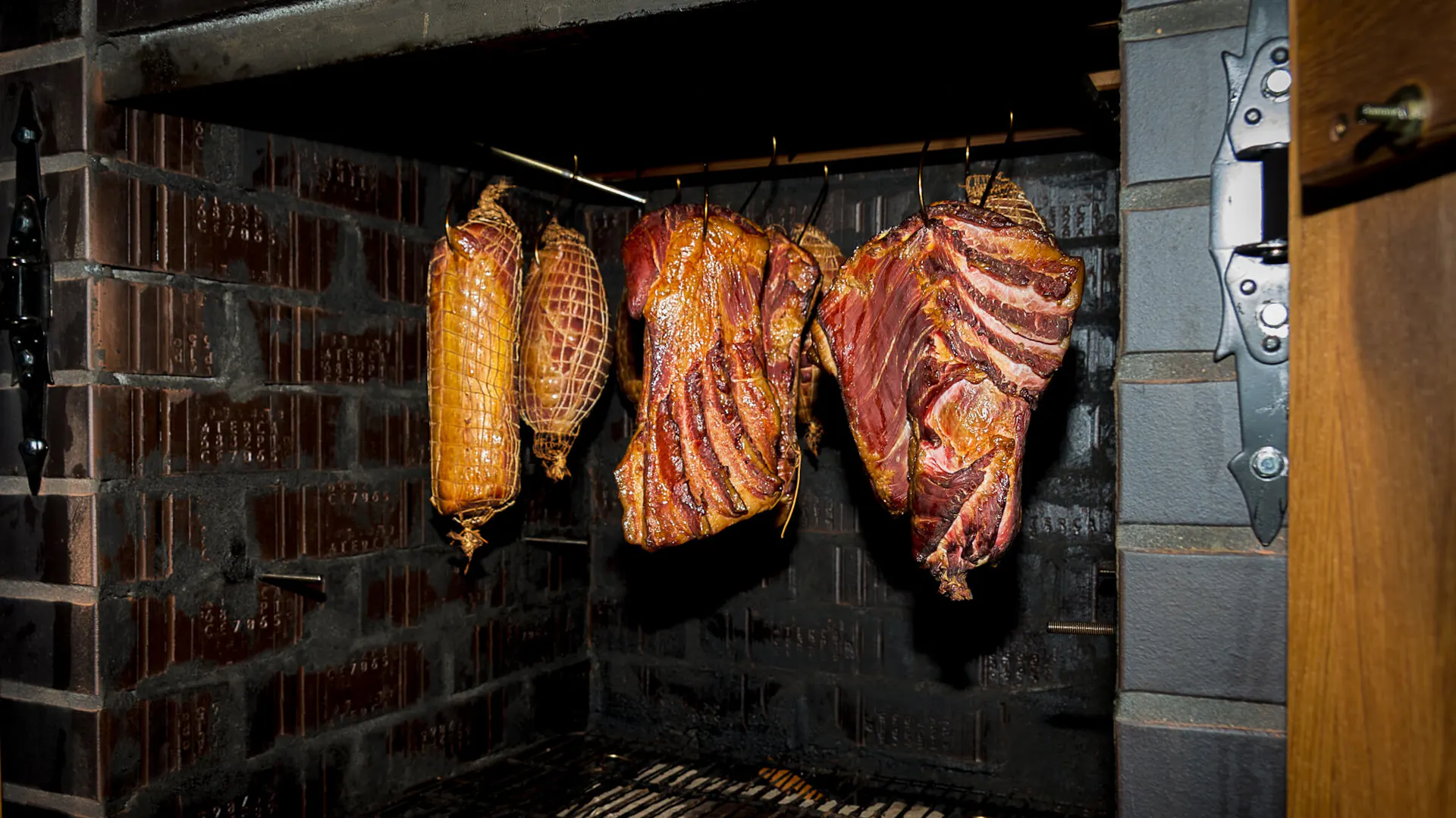 Grill z wędzarnią