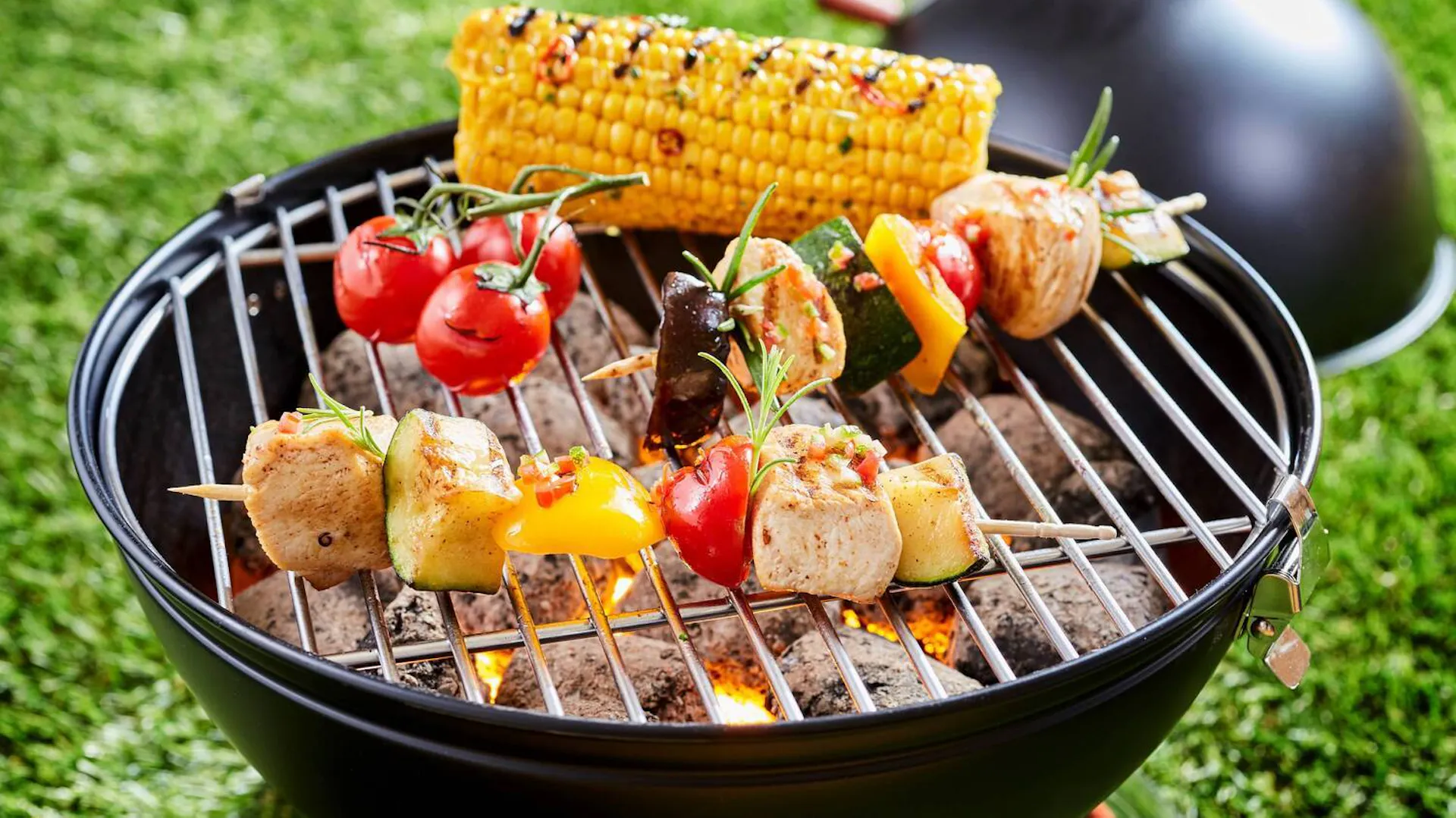 Turystyczny grill węglowy