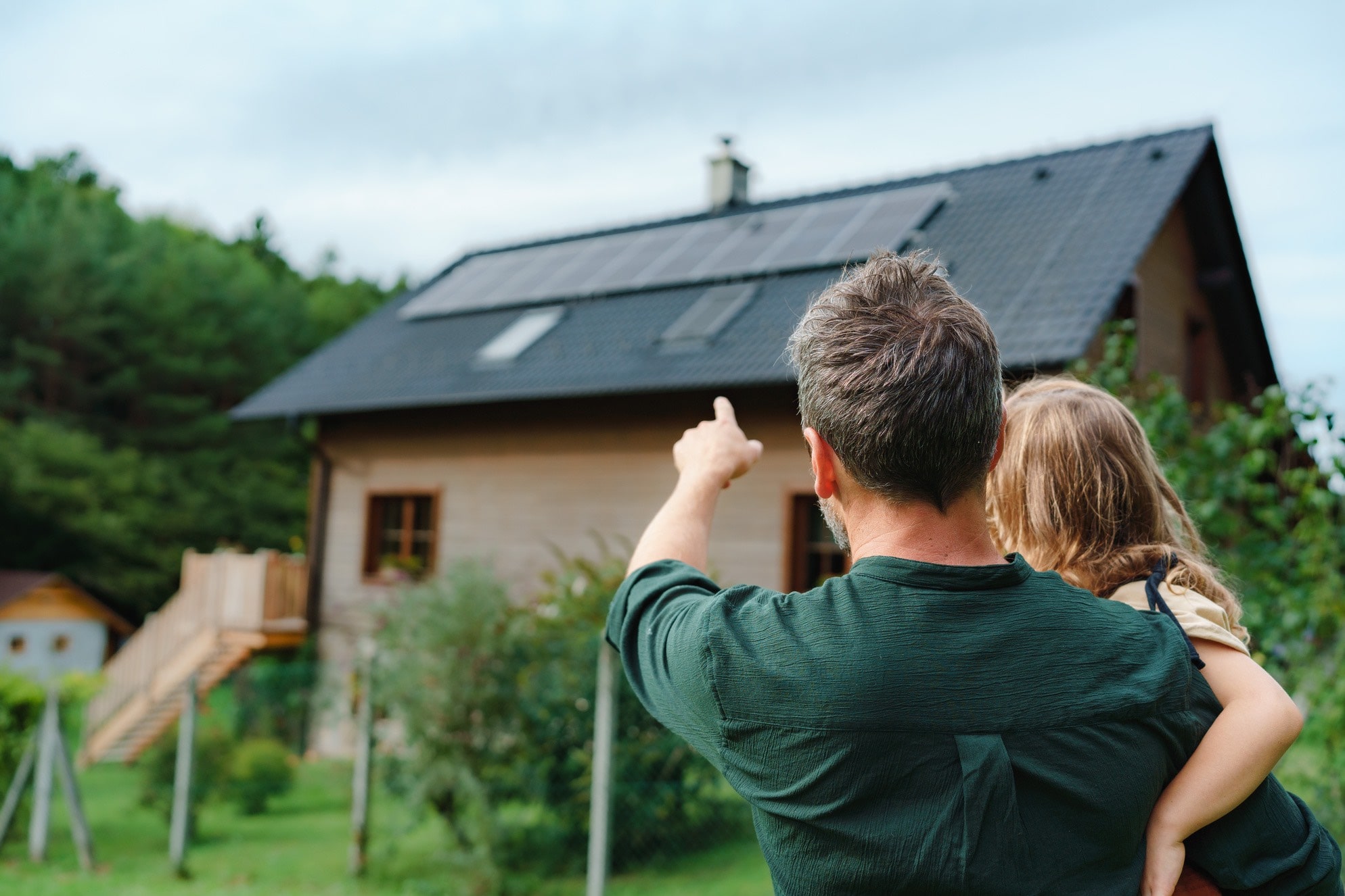 Zacienienie paneli solarnych może obniżać sprawność instalacji fotowoltaicznej